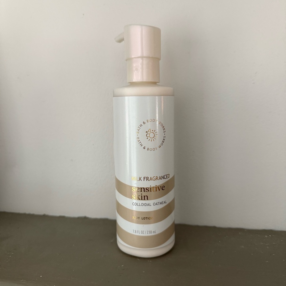 Bath & Body Works Milk Fragranced  Skin Colloidal Oatmeal Body Lotion 7.8 fl oz